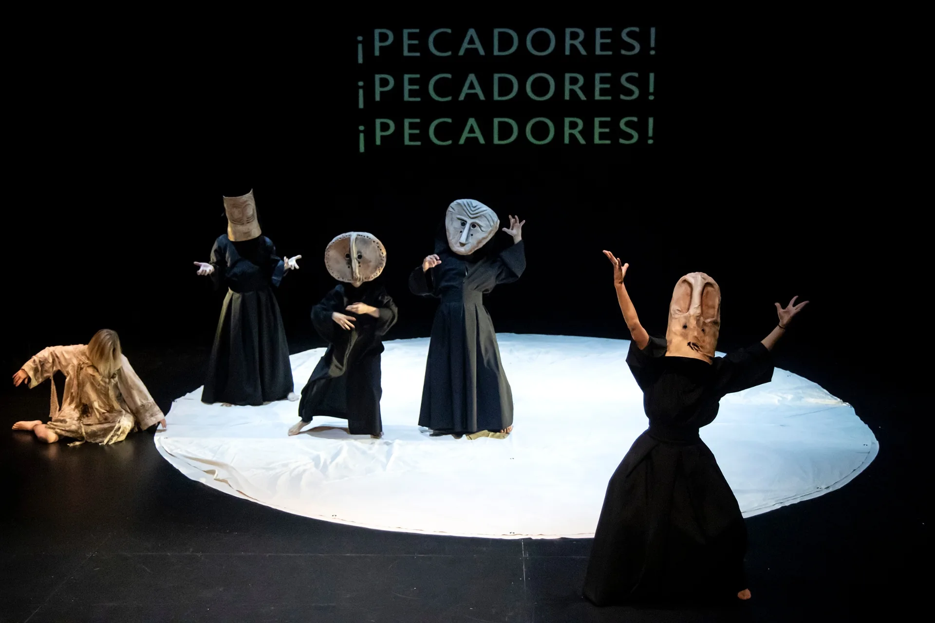 De lentejas y garbanzos (2025/26) — fotografía de la producción de Teatro del Gato (imagen 5 de 7)